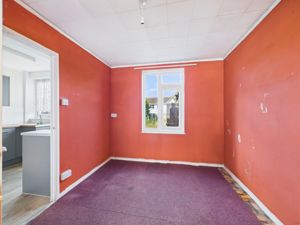 Dining Room- click for photo gallery